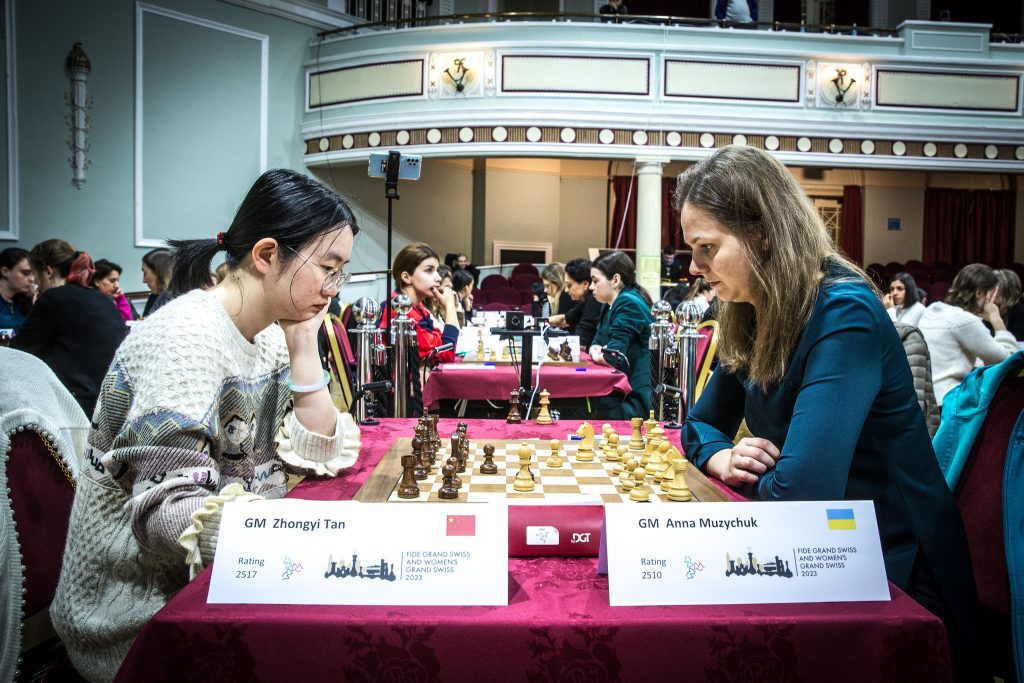 FIDE GRAND SWISS 2023: Gujrathi Vidit Punished and puts Hans Niemann Under  Pressure