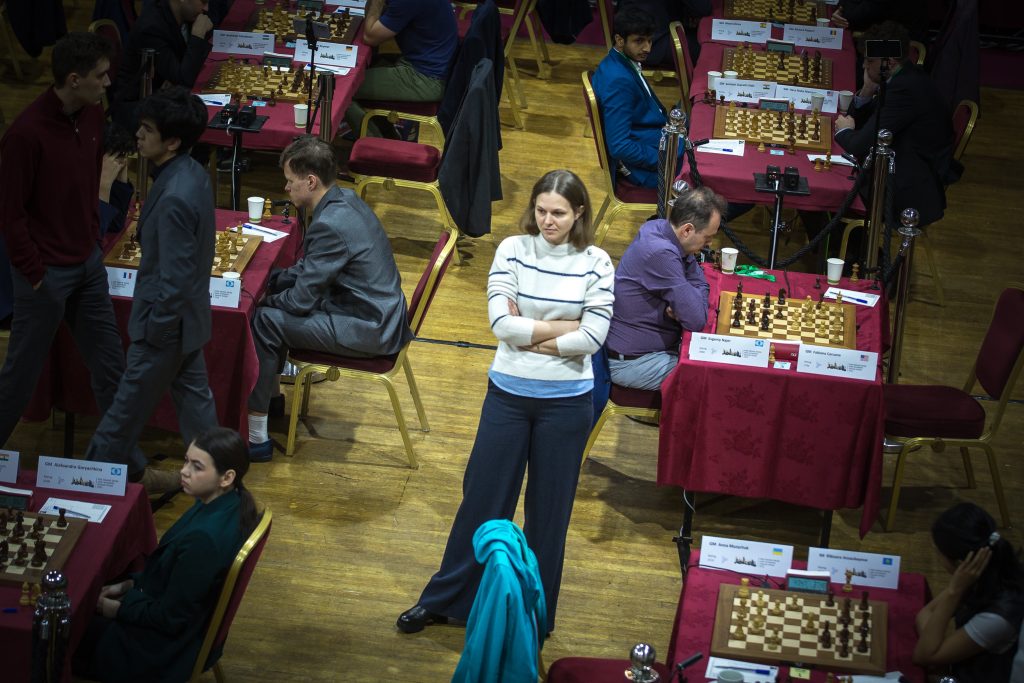 Sevian, Samuel (2698) -- Firouzja, Alireza (2777), FIDE Grand Swiss (8)  2023, 1-0 