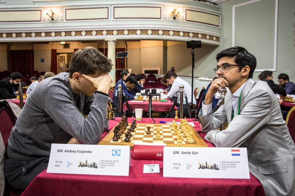 Hikaru, Gukesh, Anish, & Fabiano Go Toe-To-Toe In Battle for Candidates!  FIDE Grand Swiss 2023 Rd 1 
